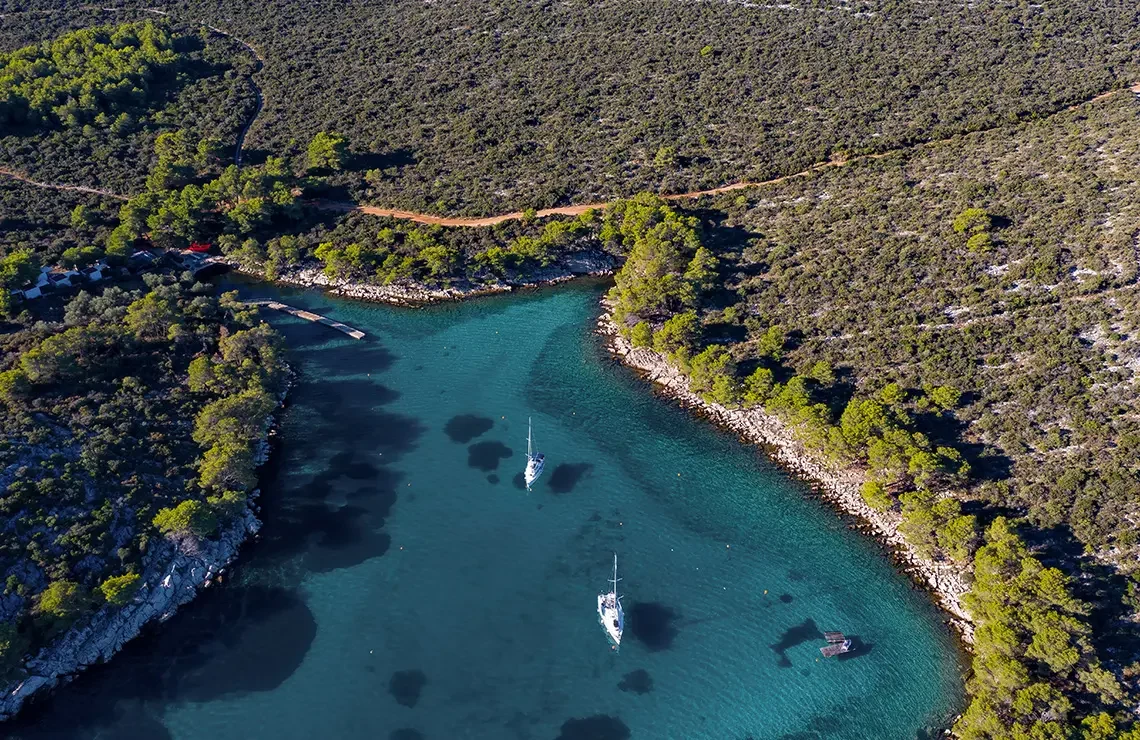 adventurous-byzantine-3