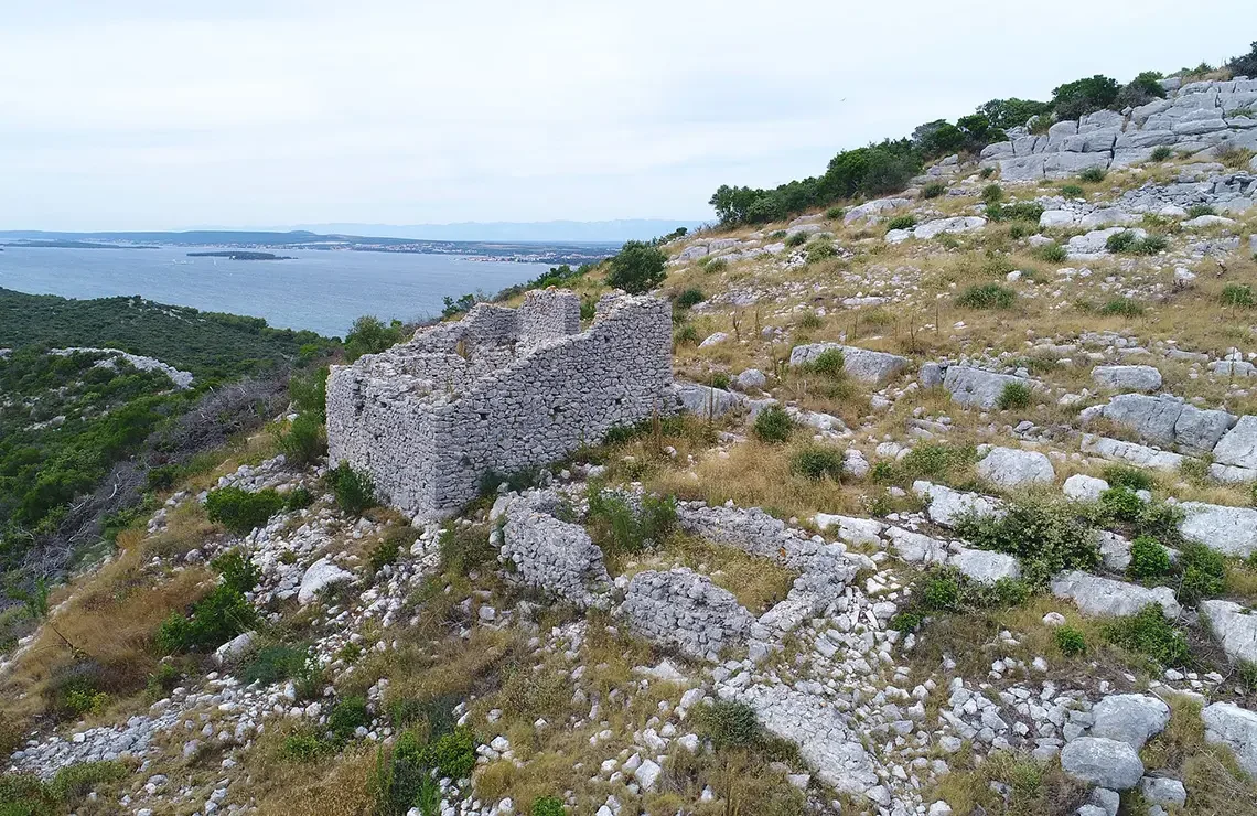 adventurous-byzantine-7