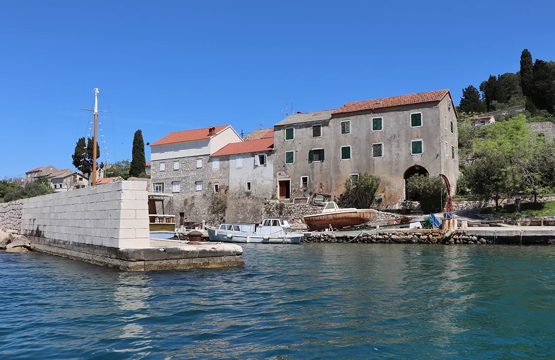 church-assumption-mary-osljak-2